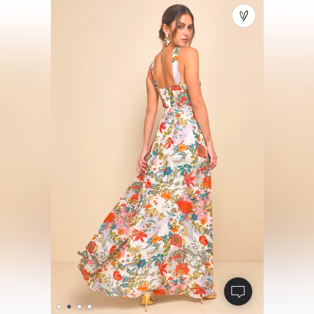 NWT. Lulus Lilja Cream Floral Print Maxi Dress. Size M